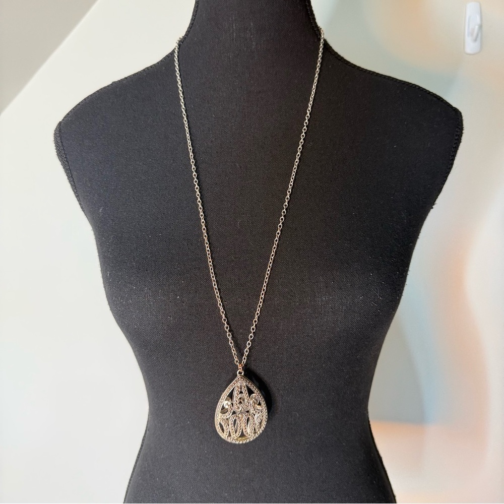 Silver Toned Necklace Teardrop Birdcage Pendant Reddish Hue Rhinestones Filagree - Picture 7 of 8